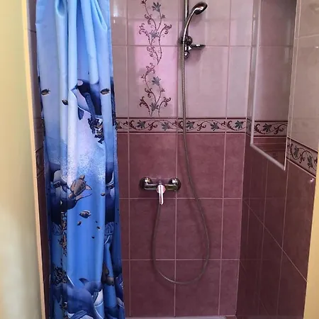 Apartmanhaz Apartment *