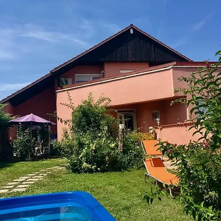 Apartmanhaz Balatonalmadi